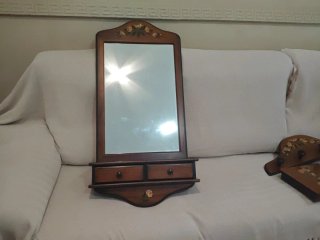 Entradita de madera maciza pintada a mano