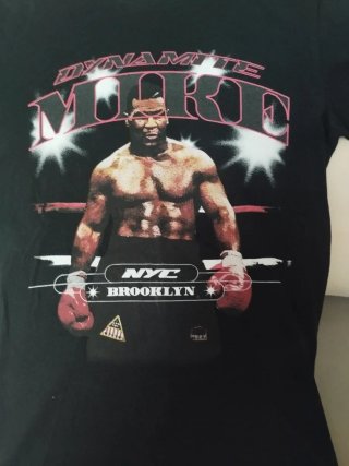 Camiseta Negra Mike Tyson Dynamite