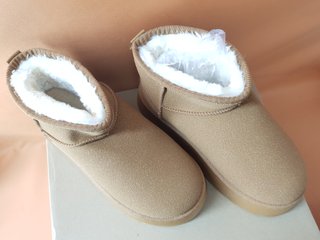 Botas UGG Classic Ultra Mini Plataforma Mujer