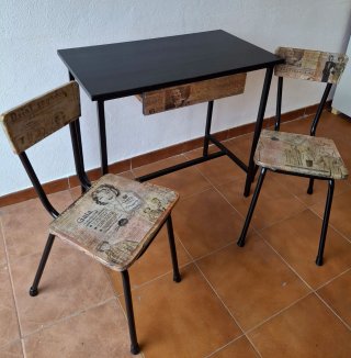Mesa de cocina vintage restaurada