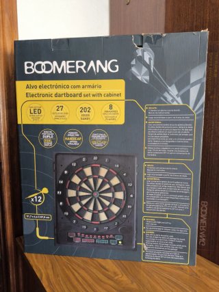Diana Electrónica Boomerang con Armario