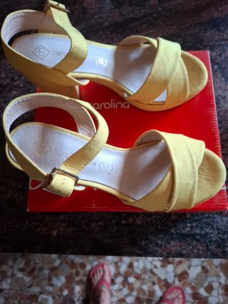 Sandalias CAROLINA BOIX amarillas