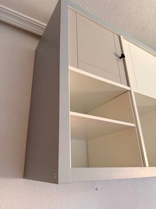 Cama con cajones, colchone, estantería y comoda