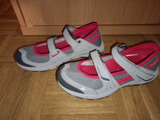 Zapatillas treking verano Quechua Talla 37