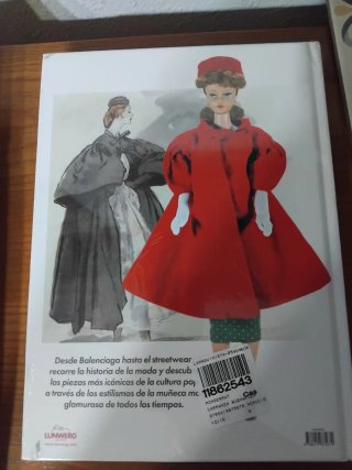 Libro "Barbie,Un icono de la moda" nuevo,precintad
