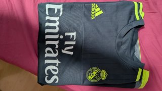 Camiseta Real Madrid Adidas Gris y Verde Talla M
