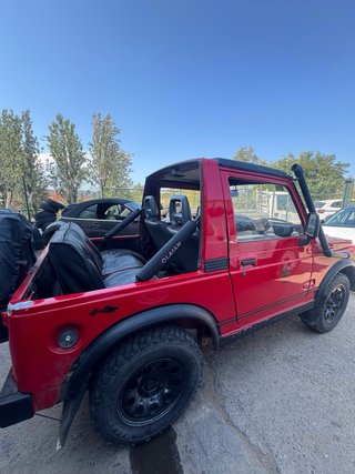 Suzuki Samurai sj410