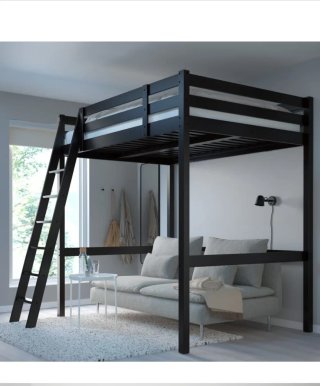 Cama alta Ikea negra y madera