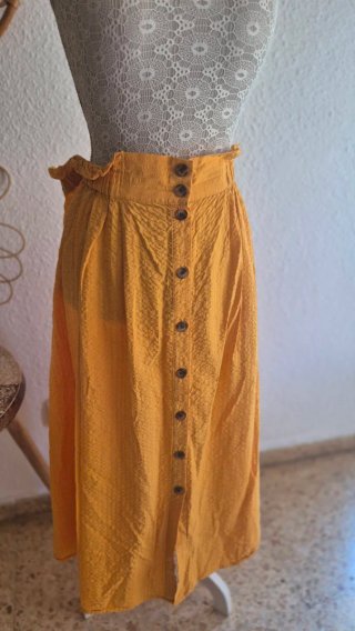 Falda  larga