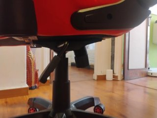 Silla Gaming ZeNeZ Roja y Negra