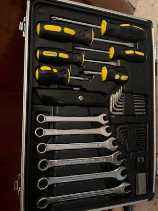 Maletín de herramientas bricolaje completo