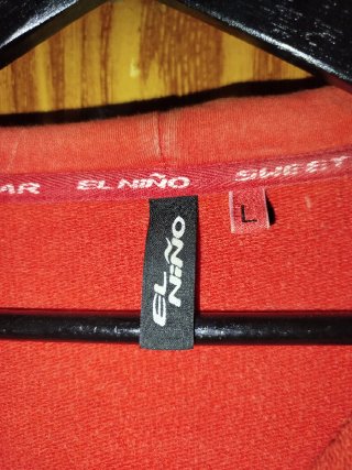 Sudadera El Niño con capucha y cremallera ROJA