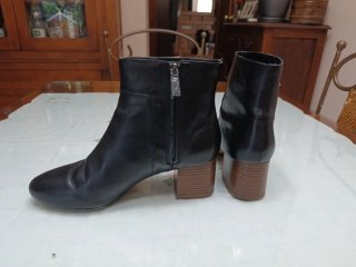 Botines de Piel Negros Tacón Madera