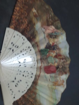 Precioso abanico vintage pintado