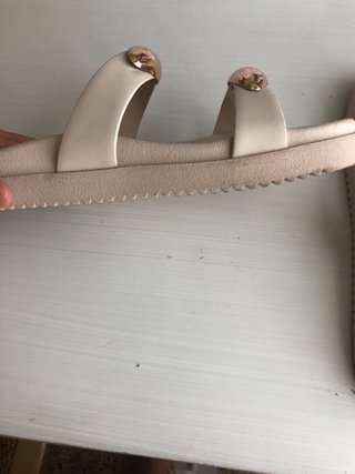 Sandalias Tulipano blancas y doradas