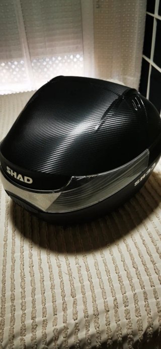 COFRE SHAD SH33 Negro VINILADO CARBONO PARA MOTO