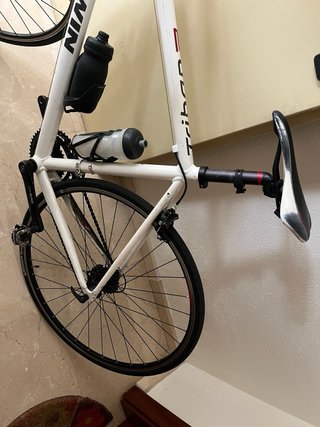 Bicicleta de carretera blanca