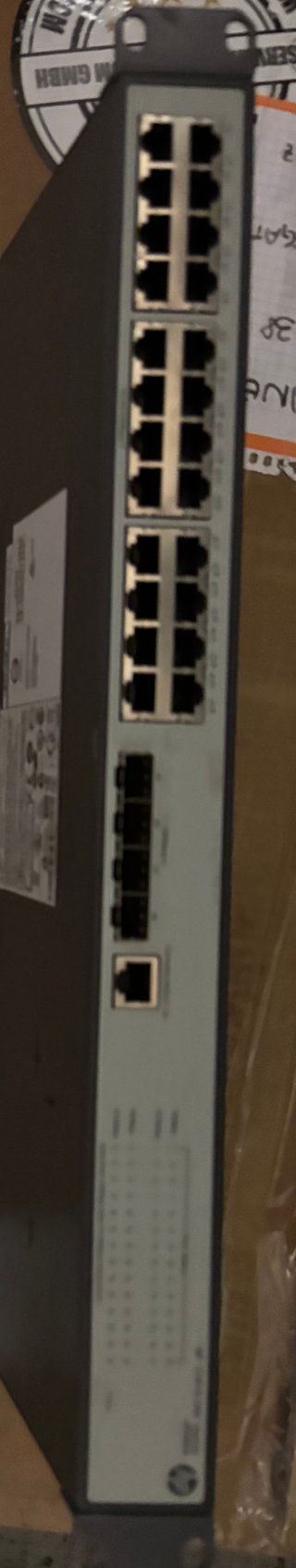 Switch HP 24 Puertos RJ45 + 4 SFP