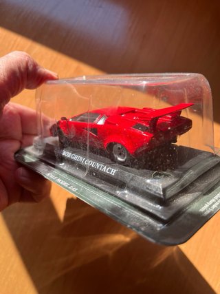 Maqueta Lamborghini Countach 1:43