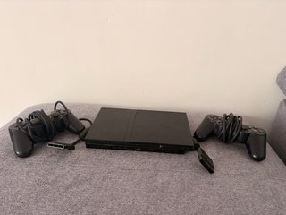 PlayStation 2 Slim Nera