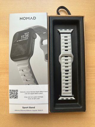 Apple Watch X Nomad 45mm. Lunar Gray Sport Band