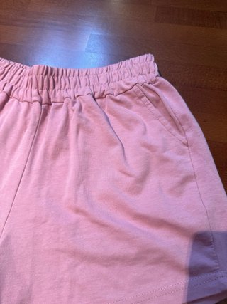 Pantalón corto rosa
