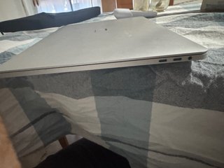 MacBook Pro 17 Touch Bar per ricambi