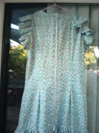 Vestido de flamenca con volantes de florecitas