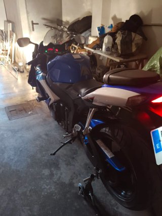 Suzuki GSXR K7 68mil Azul/Blanco