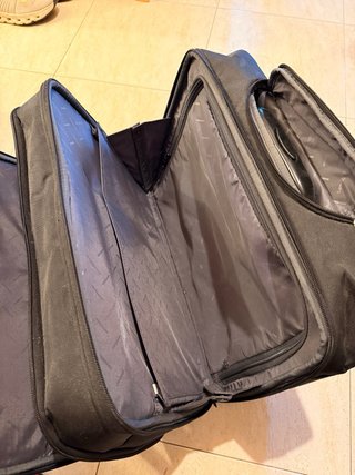 Maletín para portátil Samsonite negro con ruedas