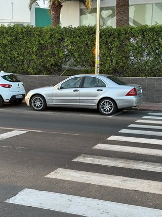 Mercedes-Benz Clase C 2003