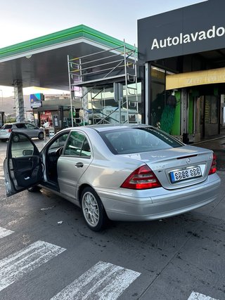 Mercedes-Benz Clase C 2003