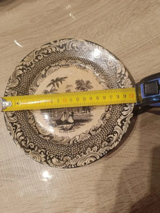 Plato antiguo Sargadelos con dos sellos