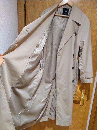 Gabardina larga de diseño oversize MNG