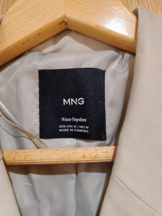 Gabardina larga de diseño oversize MNG