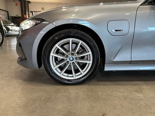 BMW SERIE 3 320e (2022)