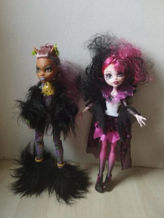 Muñecas Monster High clawdeen wolf y Draculaura