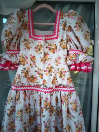 Vestido de flamenca floral rosa