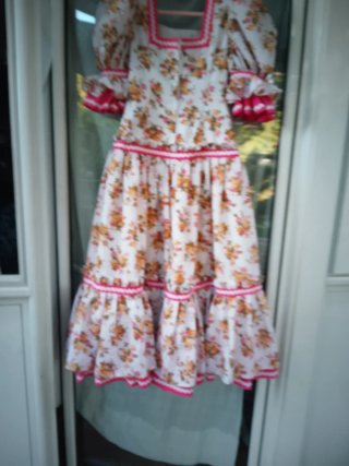 Vestido de flamenca floral rosa