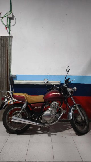 Suzuki TU250X - Pocos km. 1996