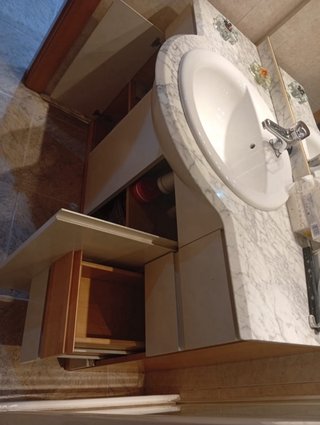 Mueble baño espejo y lavabo mármol