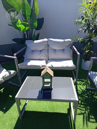 ¡CHOLLO TERRAZA! Conjunto (Sofá + Mesa + 2 Sillas)
