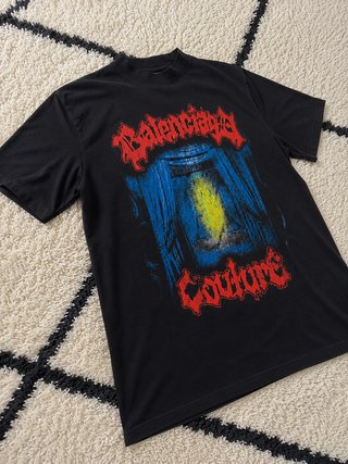 Camiseta Balenciaga Negra Estampada