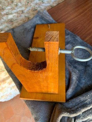 Jamonero de madera
