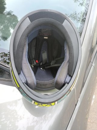 Casco de moto MT Helmets talla M