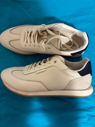 Zapatillas Calvin Klein Beige con Detalle Azul