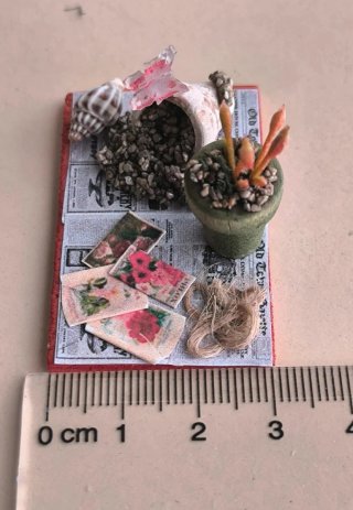 Decoración jardín casa muñecas
