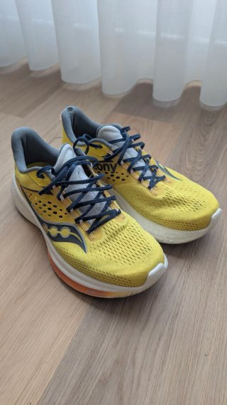 Zapatillas running Saucony Ride 17 Amarillo