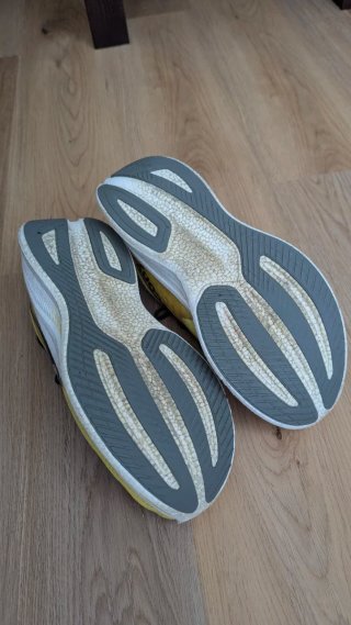 Zapatillas running Saucony Ride 17 Amarillo