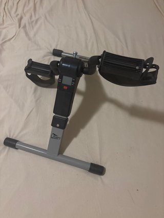 Bicicleta Estática Compacta Bajo Escritorio